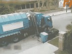 camion-poubelles-fou