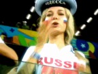 une-supportrice-russe-vous-envoie-baiser