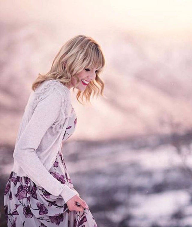 kietra-jane-sosie-taylor-swift-15