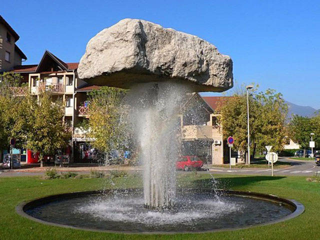 fontaine-jet-eau-puissant