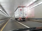 camion-frole-tunnel