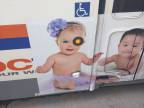 hasta-vista-baby-bouton-bus-terminator-handicape
