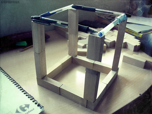 cube-impossible-bois-stylos