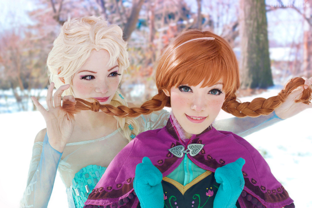 cosplay-elsa-anna-reine-des-neiges