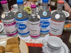 vaccins-astrazeneca-pfizer-moderna-version-alcool