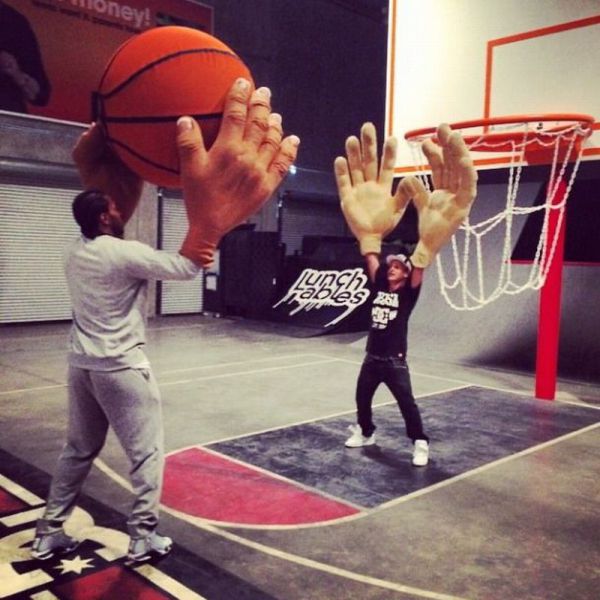 basketball-gros-ballon-grandes-mains