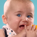 miniature pour Des bébés goutent leur premier citron