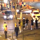 miniature pour Un algérien prie au milieu de la route, et se fait rouler dessus par une voiture