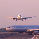 miniature pour 2 avions ont failli se rentrer dedans à l'aéroport de Barcelone