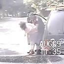 miniature pour Un policier sauve une femme qui étouffe