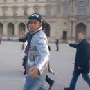 miniature pour Un touriste au Louvre ne reconnait pas Jay-Z
