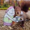 miniature pour Un illustrateur dessine sur les photos Instagram d'inconnus