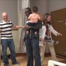 miniature pour Surprise, on a des jumelles