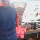 miniature pour Une vendeuse de marché qui triche avec la balance