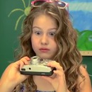 miniature pour Des enfants découvrent un vieil appareil photo