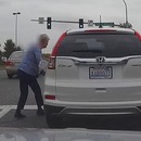 miniature pour Une vieille dame se fait rouler dessus par sa voiture