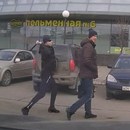 miniature pour Un homme se fait attaquer avec un baton sur la tête