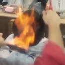 coiffeur-feu-cheveux-client