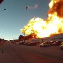 grosse-explosion-voiture-metres-haut