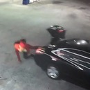 miniature pour Une femme kidnappée s'échappe du coffre de la voiture