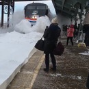 miniature pour Un train chasse-neige entre dans une gare