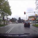 miniature pour Accident de voitures après avoir passé un feu rouge