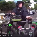 vol-velo-derriere-voiture