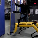 miniature pour Empecher le robot d'ouvrir la porte (Boston Dynamics)