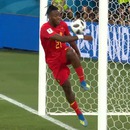 miniature pour Le tir de Batshuayi qui se prend le ballon dans la tête