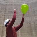 miniature pour Éclater un ballon dans la tour de refroidissement d'une centrale nucléaire