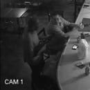 miniature pour Un client très calme pendant le braquage d'un bar