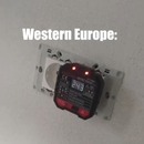 miniature pour Trouver le bon fusible, Europe de l'Ouest vs Est