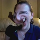 fille-rigole-effets-speciaux-webcam