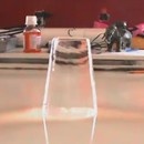 miniature pour Tour de magie avec un verre d'eau