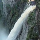 miniature pour Chute d'eau à 400 mètres de haut