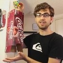 miniature pour Résoudre un Rubik's Cube en 1s, avec une boite de coca