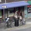 miniature pour Se faire voler son iPad dans la rue