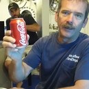miniature pour Ouvrir une canette de coca secouée sous l'eau