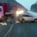 miniature pour Un bébé éjecté de la voiture après un accident