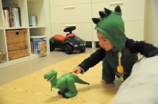 jouet dinosaure bebe